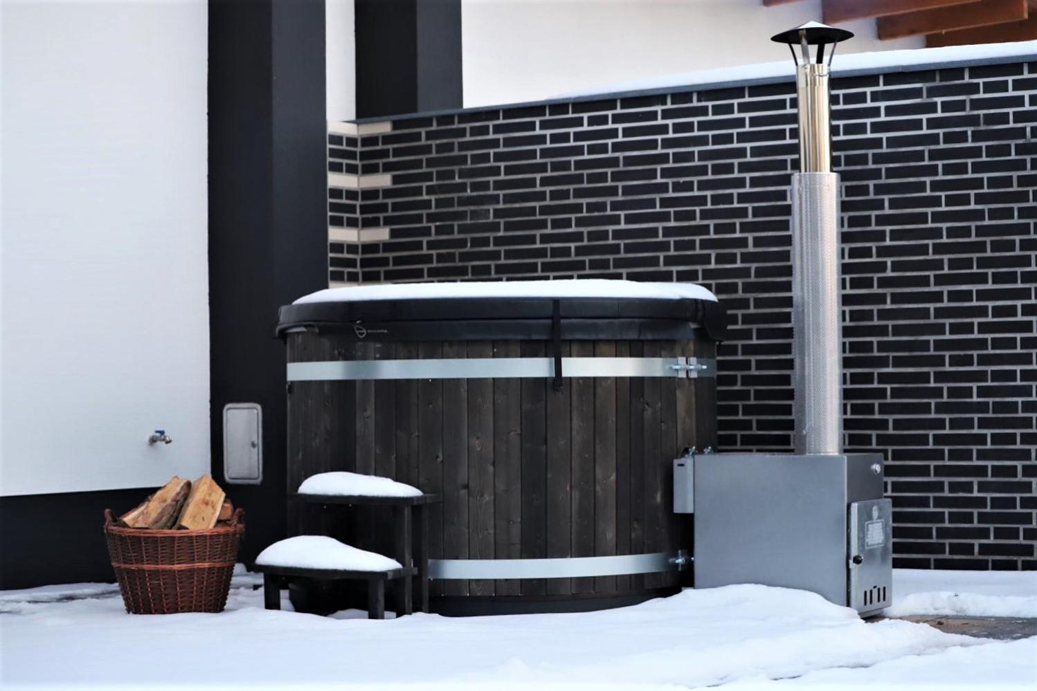 River I Wellnesstraum I Winterentspannung I Inkl Badefass I Kamin I Sauna *